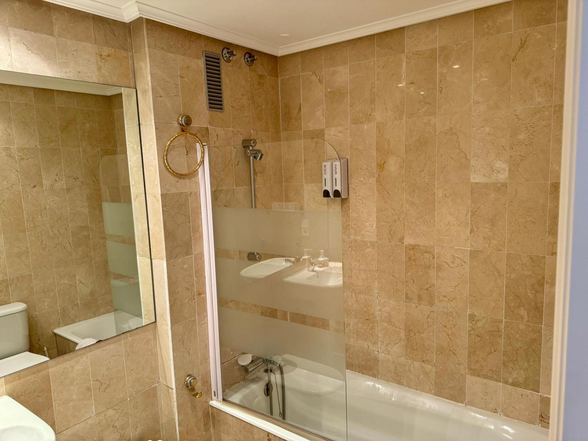 Apartment Pioxii Center *